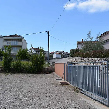 Beachfront In Vantacici-insel Krk 58062 *